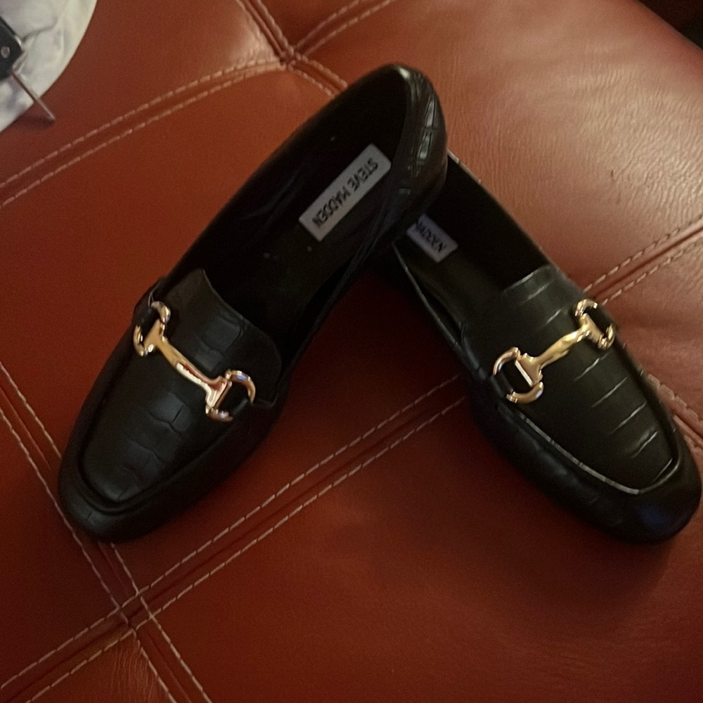 Woman’s Steve Madden loafers size 10, brand new